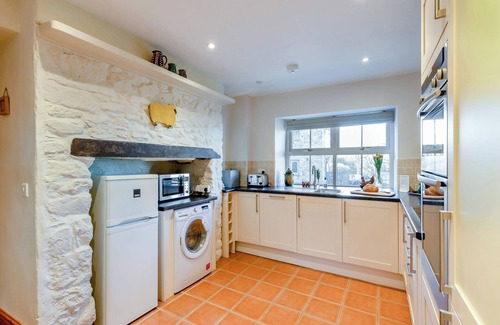 Llangaffo Cabaña | The Farmhouse - UK48734