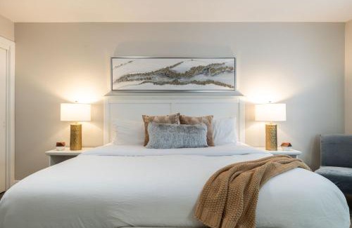 Sunset Ridge Casa | The Fashionable Fox Trotter with Heated Pool