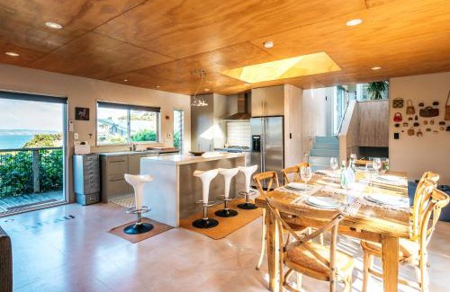 Omiha Casa | The Fat Pigeon - Omiha Holiday Home