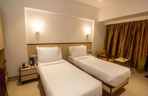 Central Pune Hotel | The Fern Residency Woodland, Pune