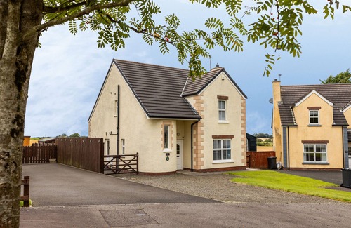 Armoy Casa | The Ferns