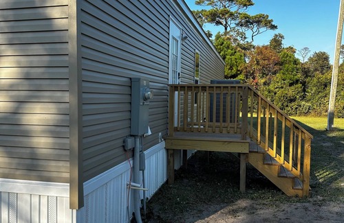 Cedar Island Casa | The Ferry Retreat in Cedar Island!