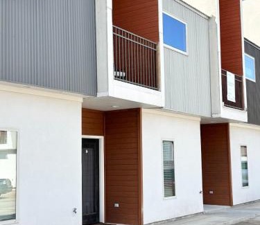 Lafayette Apartamento | The Festival Retreat KING Bd Cajun Luxury Book Now