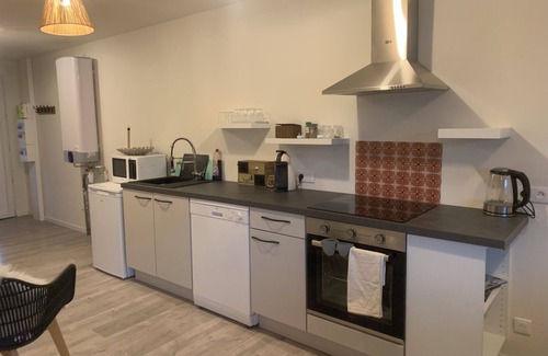 Gerardmer Apartamento | The Feutres residence with balcony and view of the hills/city