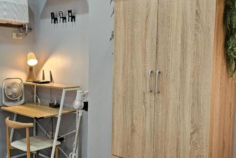 Moonwalk Apartamento | THE FIKA ROOM near MNL Airport - Scandi Studio Unit with Fast Wi-Fi & Netflix - Read Full Property Desc before booking