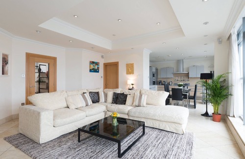 Galway City Centre Apartamento | The Finest Apartamento en Galway - Penthouse de Lujo - Centro de la ciudad Ubicación -4 Cama