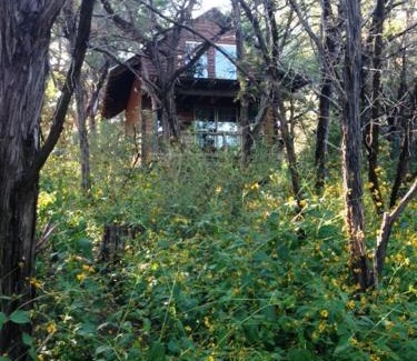 Marble Falls Casa | The Firehouse at Creekside Camp & Cabins