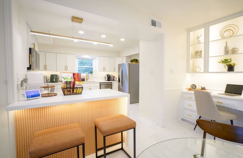 Conroe Casa | The Flamingo House - Family Fun Time