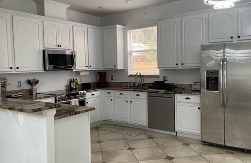 Vista East Casa | The Floral Cove…Family Friendly 15 mins from MCO airport 20 mins from Disney