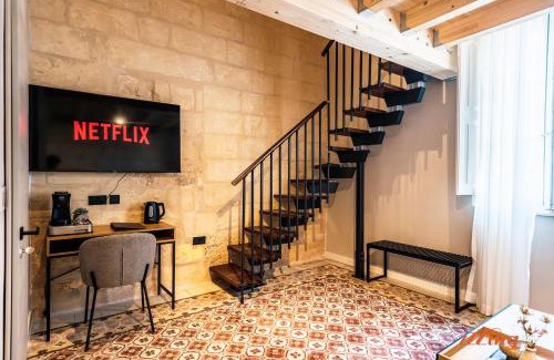 Cospicua Casa | The Florian Boutique Guesthouse by Zzzing