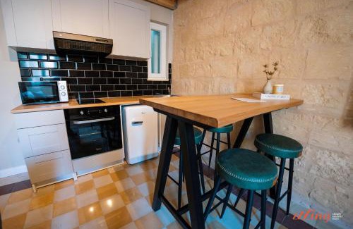 Cospicua Casa | The Florian Boutique Guesthouse by Zzzing