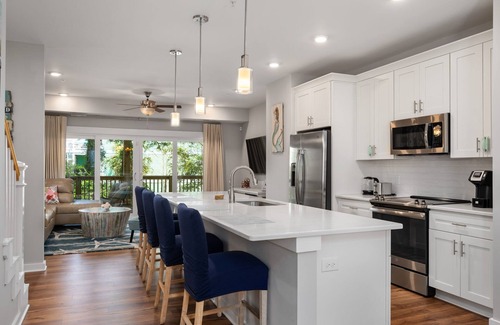 Bermuda Bay Casa | The Flying Flip Flops 3 Bedroom at Cambridge Cove