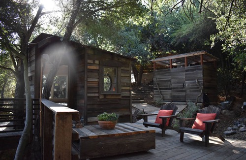 Topanga Cabina | The Flying Pig Treehouse Oasis