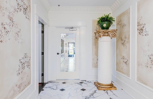 Historic Downtown Manteo Apartamento | The Forest-La Foret Room