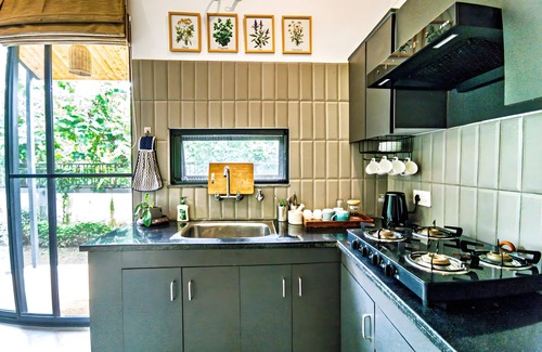 Bail Parao Cabaña | The Forest Nook 3BHK Cottage in Ramnagar by Homeyhuts