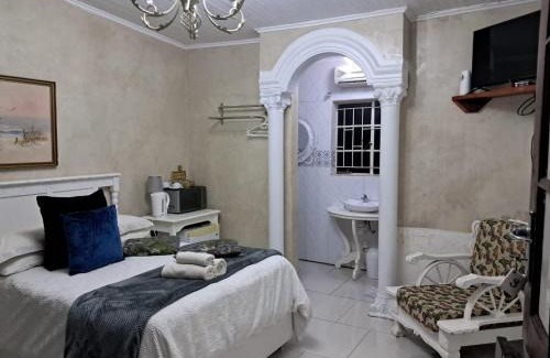 Klerksdorp Cama Y Desayuno | The Fountain Villa