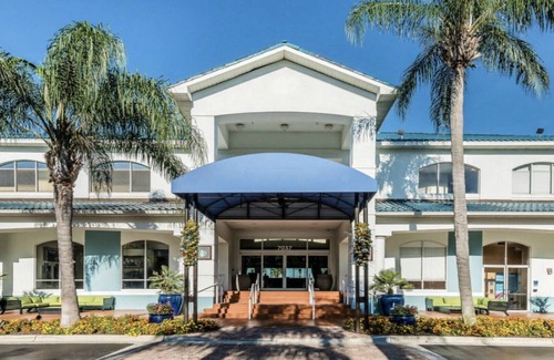 Florida Central Atlantic Coast Complejo | Vacaciones de Año Nuevo en Orlando, FL 12 / 29-1 / 3/20 The Fountains 2 BR 2 Bath Deluxe