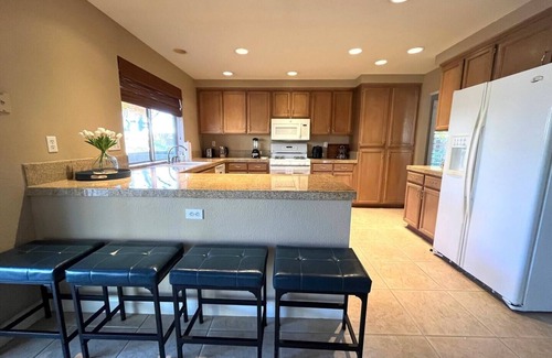Antelope Casa | The Four-Bedroom Poolside Oasis