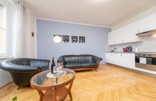 Mala Strana Apartamento | The Fox and the Hedgehog Apartment