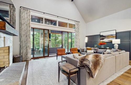 Cashiers Casa | The Fox Den