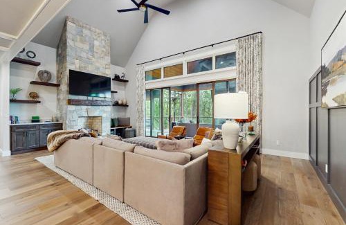 Cashiers Casa | The Fox Den