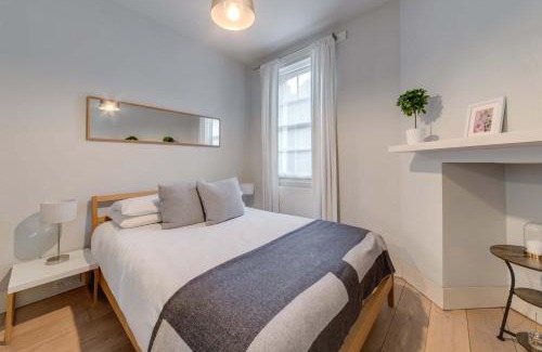 Fitzrovia Apartamento | The Foxhole - Fitzrovia - by Frankie Says