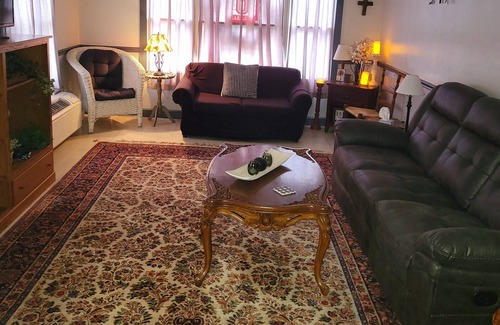 Mount Vernon Cama Y Desayuno | The Fry Guest House Bed & Breakfast Welcomes You !