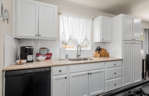 Raisin Apartamento | The FSU Den| 1BD/1BTH| Next to Gazebo Gardens!