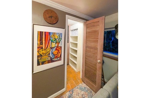 Coral Terrace Cabaña | The Gables Hideout- Charming/Cozy/Private