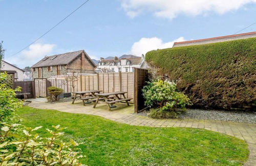 Keswick Apartamento | The Gables Sleeps 14 (7 Bedrooms) - Central Keswick Location