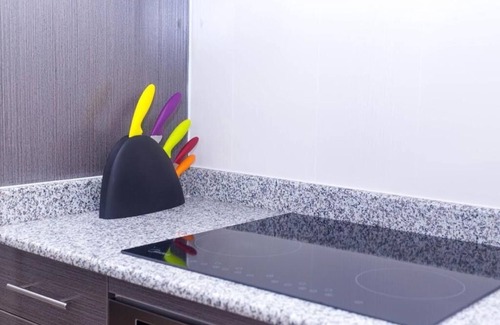 East Legon Apartamento | The Gallery Luxury Suite less than 10 minutes from the Airport.