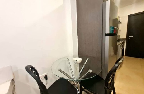 East Legon Apartamento | The Gallery Luxury Suite less than 10 minutes from the Airport.