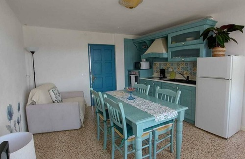 Semonzo Apartamento | The Garden holiday apartment: surrounded by greenery, close to flying places
