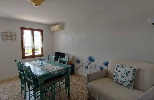Semonzo Apartamento | The Garden holiday apartment: surrounded by greenery, close to flying places