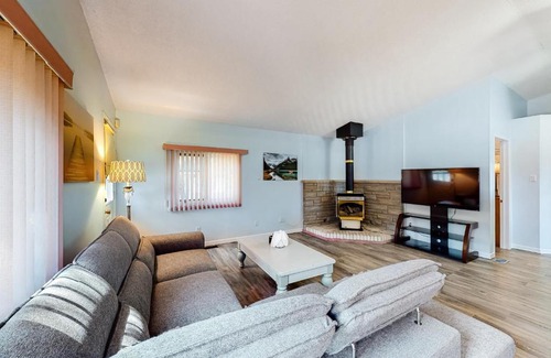 Wasaga Beach Casa | The Gardenhouse Cottage One