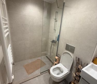 Sarajevska Apartamento | The Gates 107