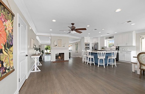 Loma Portal Casa | The Gathering Place | Family Favorite | Central SD