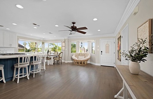Loma Portal Casa | The Gathering Place | Family Favorite | Central SD