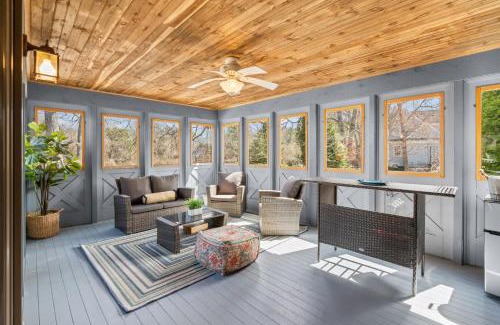 Summersea Casa | The Gathering Place - For 6 with Fire Pit