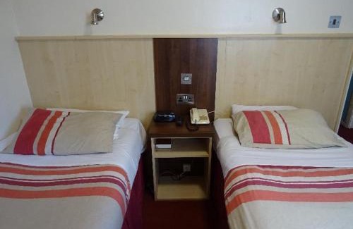 Horley Hotel | The Gatwick White House Hotel