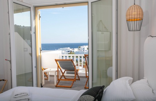 Platis Gialos Hotel | The George Hotel