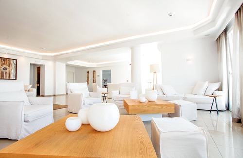 Platis Gialos Hotel | The George Hotel