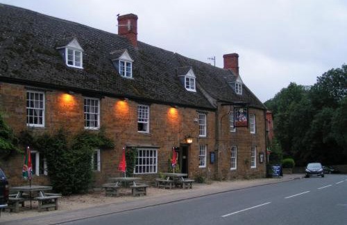 Brailes Hotel | The George Inn