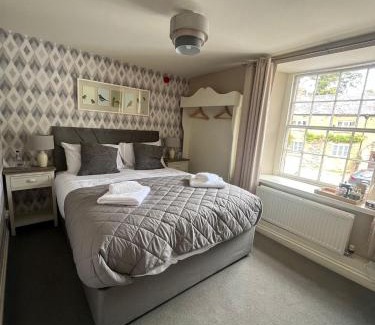 Brailes Hotel | The George Inn