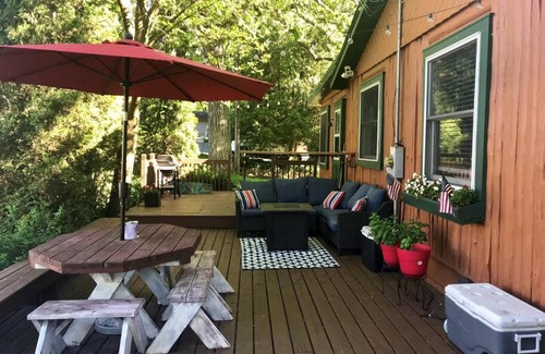 Wonder Lake Casa | The Getaway (Dog Friendly/Optional Pontoon Rental)