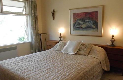 Rosebud Villa | The Getaway for Your Vacation Peaciful and Near all Activities