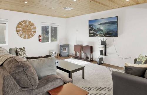 Big Bear City Chalet De Esquí | The Getaway | Hot Tub | Games | Oktoberfest Chalet