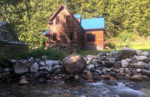 Sandon Casa | The Ghost Town Guest House