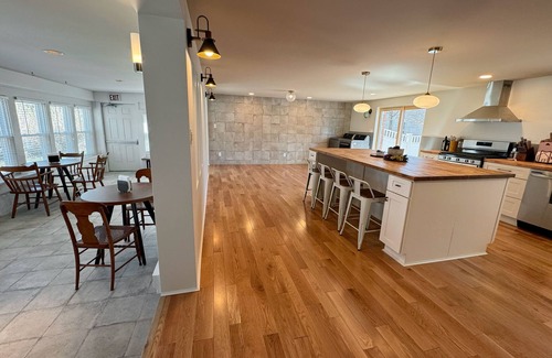 North East Casa | Reunion - North East Colonial