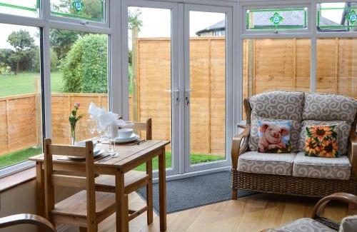 Hallington Casa | The Gin Gan Cottage